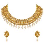 traditional-pearl-hanging-choker