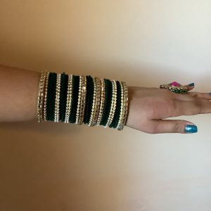 green-mirror-pearl-bangle