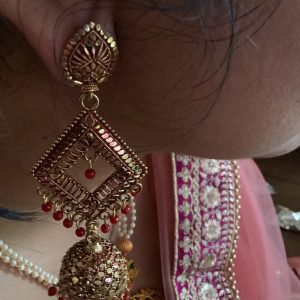 red-diamond-jhumka-earrings