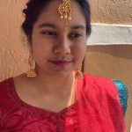 gold-jhumka-with-floral-accent