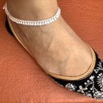 silver-floral-anklet