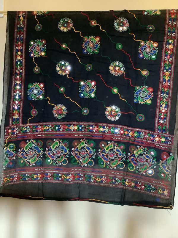buy-black-mirror-dupatta