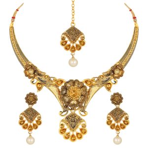 gold-floral-pearl-necklace