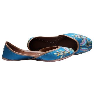 sky-blue-jutti