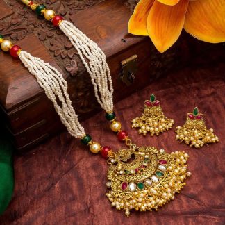 white-traditional-necklace-set