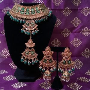 gold-and-green-kundan