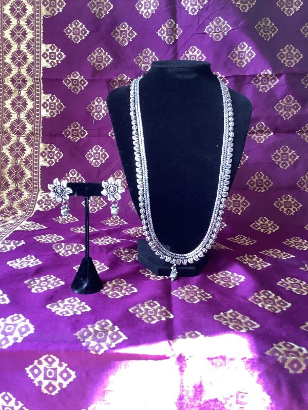 Silver-Necklace-Set-with earrings