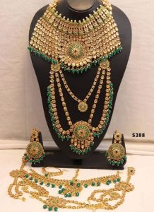 green-tradtional-bridal-necklace-set
