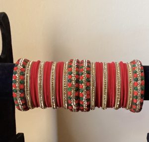 red-and-green-bangle-set