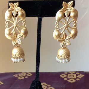 gold-matte-polish-jhumka