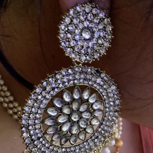 white-chandabali-earrings