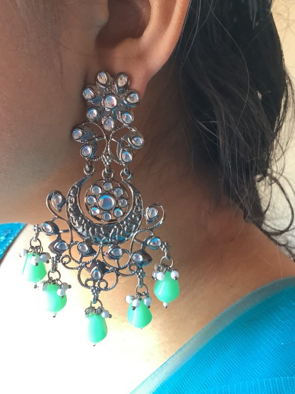 silver-and-mint-chandabali-earrings