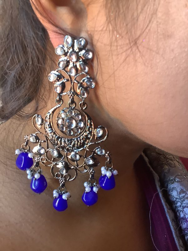silver-and-blue-chandabali-earrings