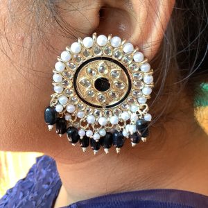 black-kundan-circle-earrings