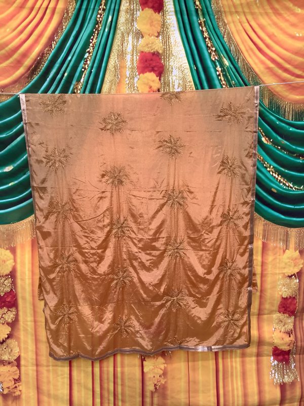 gold-embroidered-dupatta