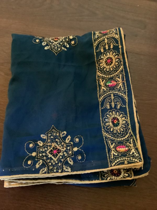 teal-embroidered-dupatta