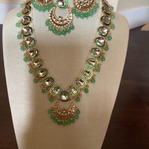 pastel-green-necklace-set