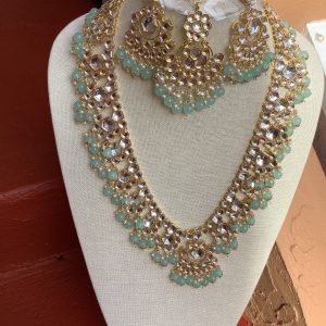 robin-blue-kundan-set