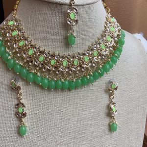 green-beaded-necklace-set