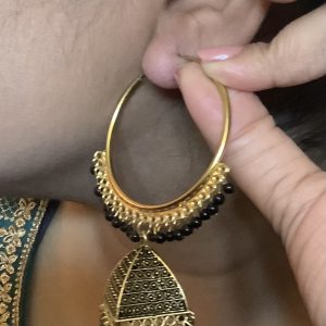 bolack-hoop-jhumka