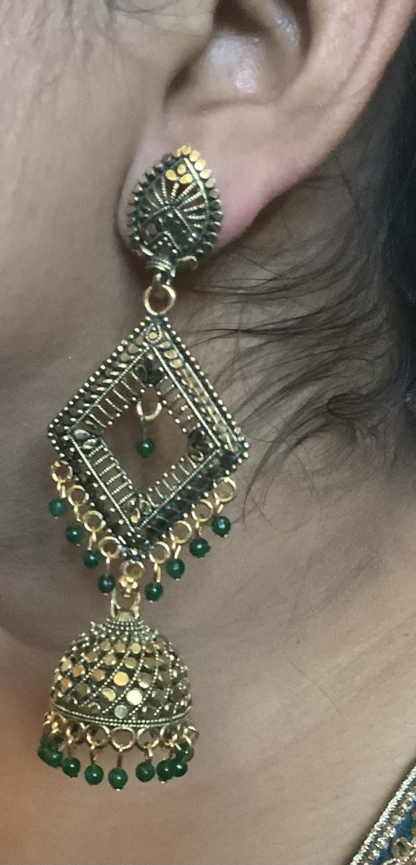 green-diamond-jhumka