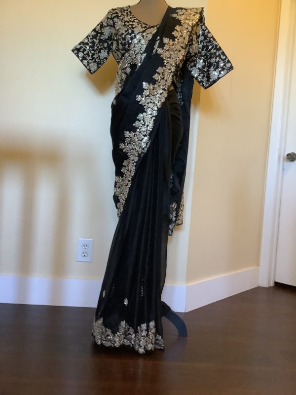 black-floral-embroidered-saree