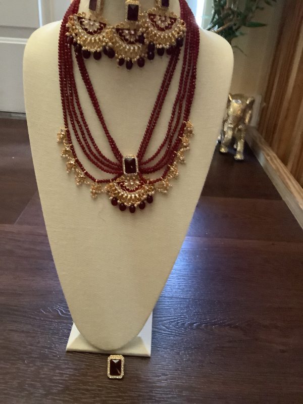 burgundy-necklace-set