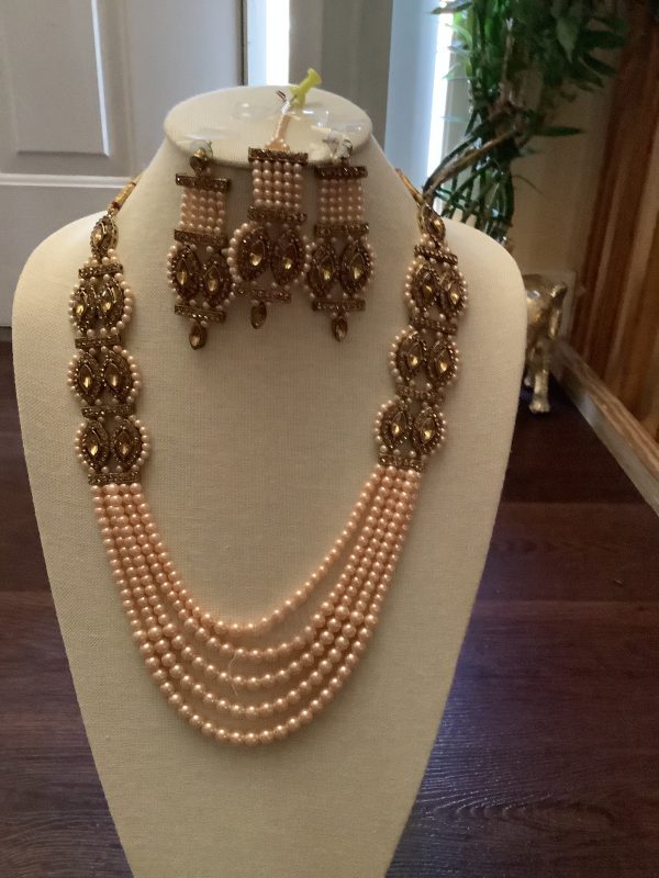 champagne-saree-necklace-set